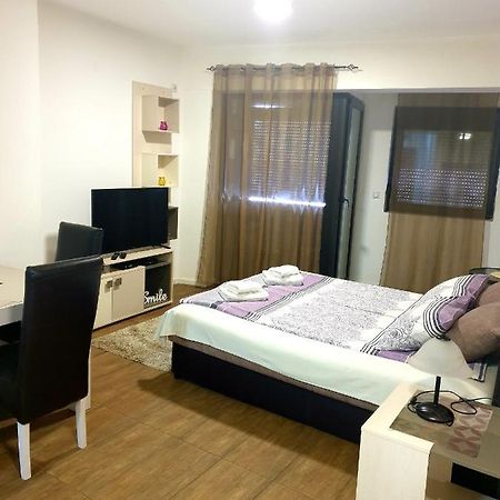 Laguna Apartman 2 Nis Luaran gambar