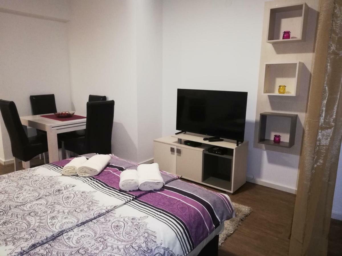 Laguna Apartman 2 Nis Luaran gambar